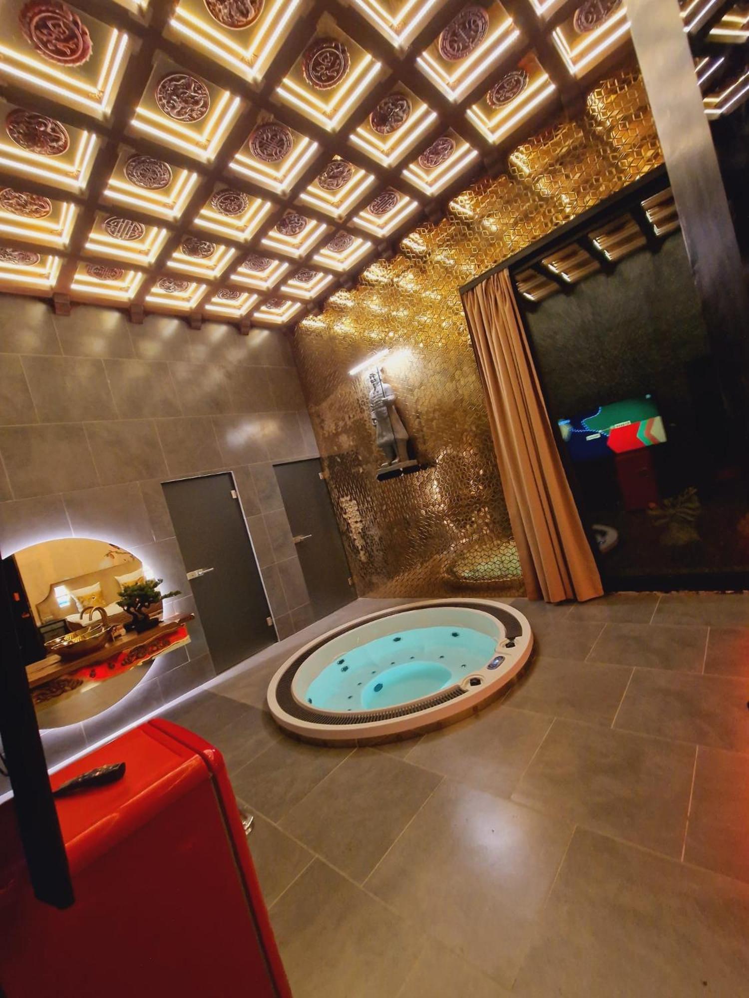 פוזנן Hotel Ramka & Restaurant & Wine Bar מראה חיצוני תמונה