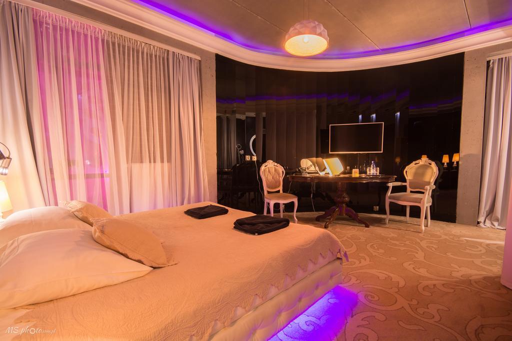 פוזנן Hotel Ramka & Restaurant & Wine Bar מראה חיצוני תמונה