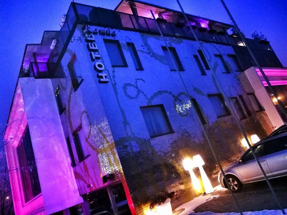 פוזנן Hotel Ramka & Restaurant & Wine Bar מראה חיצוני תמונה