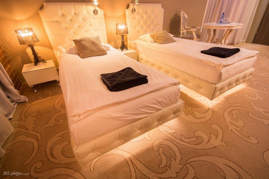 פוזנן Hotel Ramka & Restaurant & Wine Bar מראה חיצוני תמונה